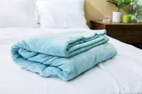 Blanket Buying Guide: 9 Tested Picks for Warmth, Breathability, and Durability