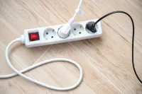 Electricians Warn: These Extension Cord Habits Could Spark a Fire